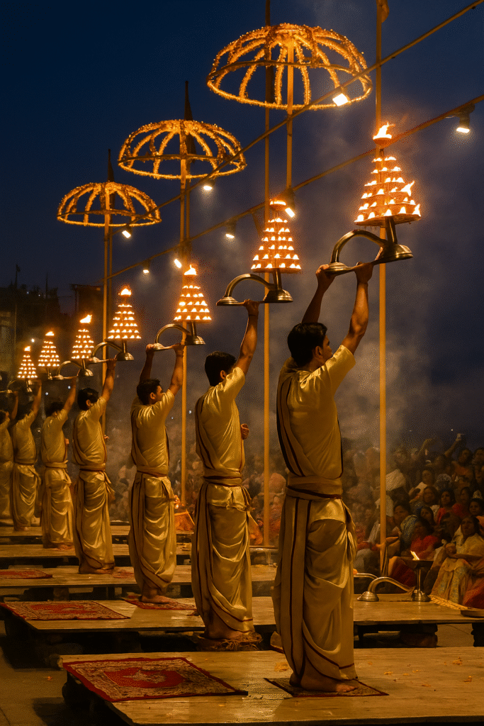 Kashi Vishwanath Mandir: Shiv Bhakti, Moksha Or Ganga Aarti Ka Adbhut Sangam 3 “Varanasi ke Dashashwamedh Ghat par Ganga Aarti ke dauraan pandit bade deepak lekar aarti karte hue – bhakton se ghira hua pavitra aur divya drishya.”